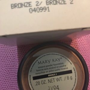 Mineral powder foundation